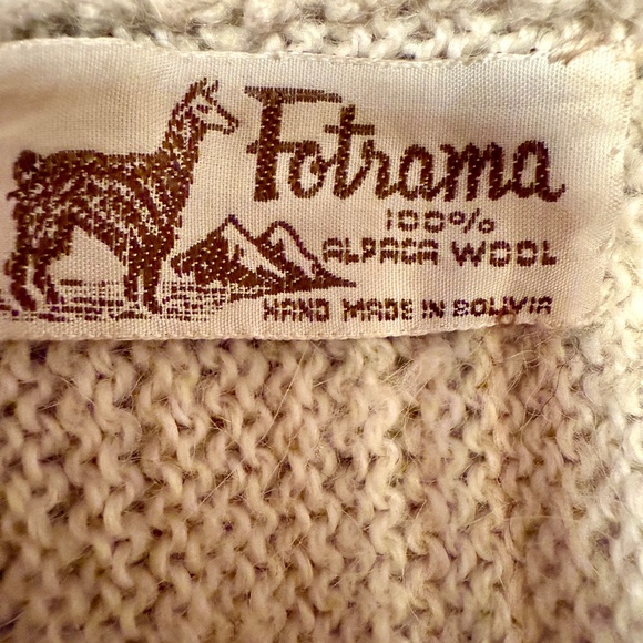 Vintage Alpaca Hand-Knit Poncho/Wrap - Picture 3 of 6